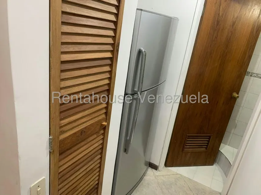 Apartamento (1 Nivel) en Alquiler en Sabana Grande, Distrito Metropolitano - 23