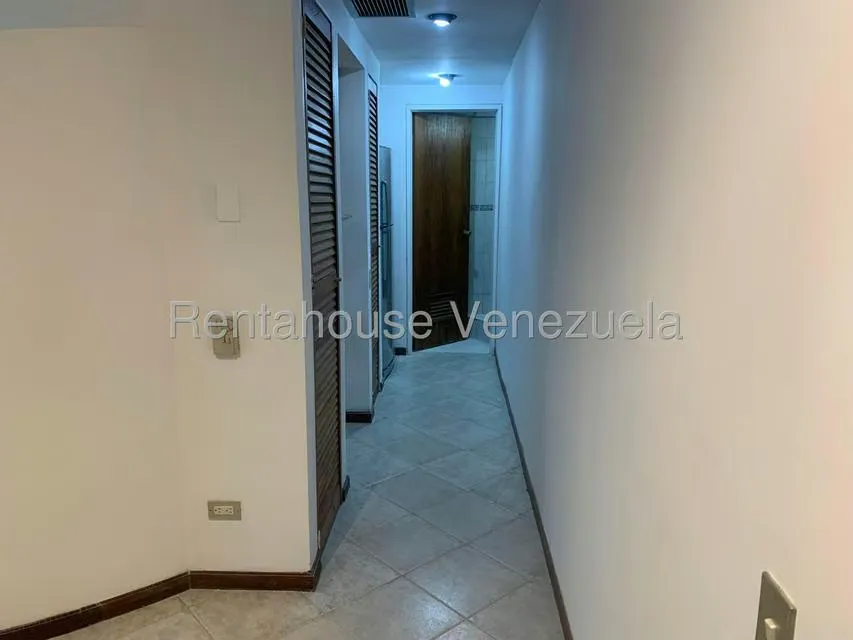 Apartamento (1 Nivel) en Alquiler en Sabana Grande, Distrito Metropolitano - 24