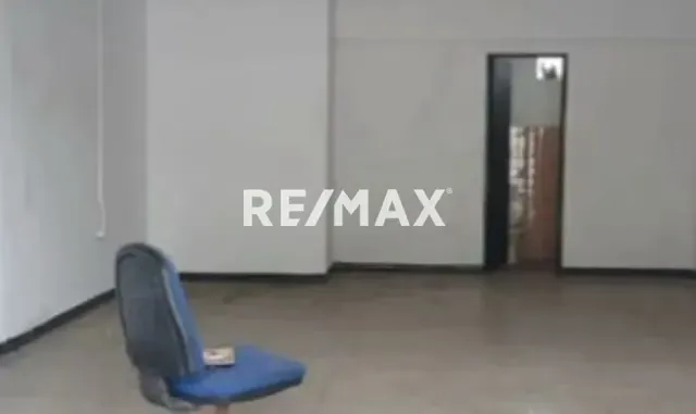 En Alquiler Local Comercial, ubicado en la Av. Principal de Agua Blanca, Portuguesa. *Alta visibilidad, alta rotación vehicular y peatonal. - 2