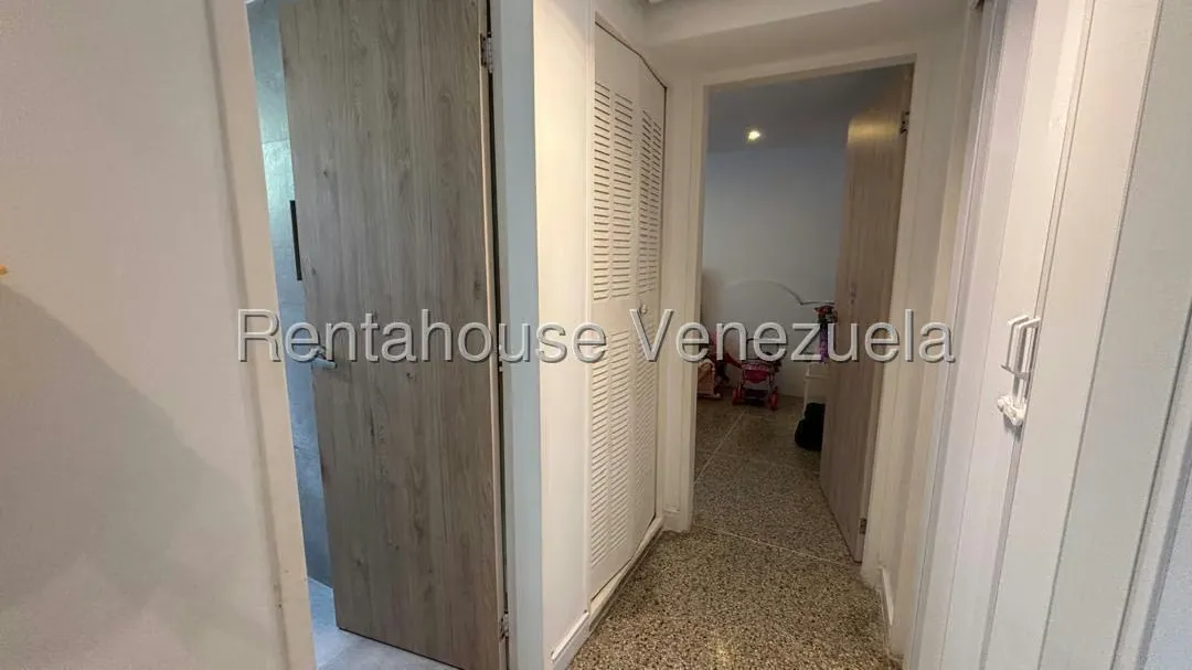 Apartamento (1 Nivel) en Venta en Colinas de Bello Monte, Distrito Metropolitano - 17