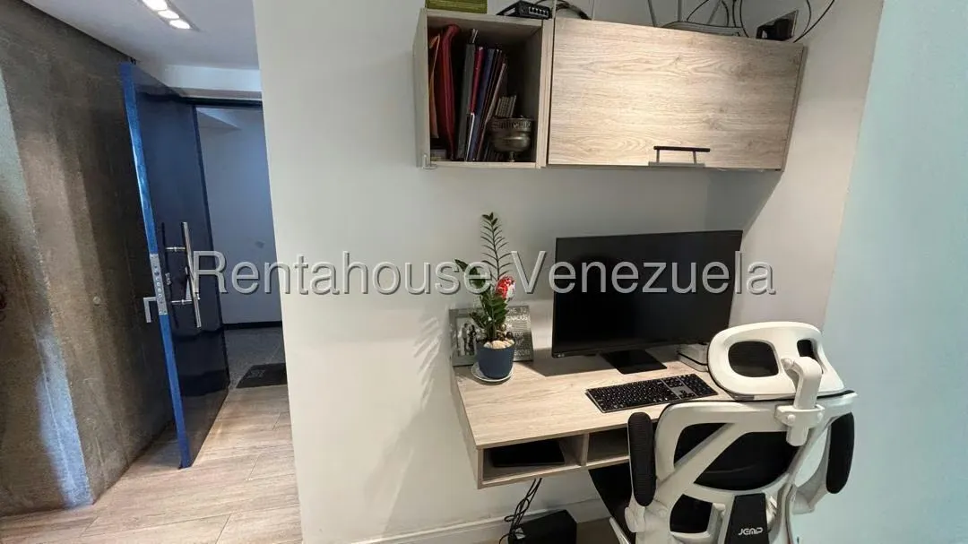 Apartamento (1 Nivel) en Venta en Colinas de Bello Monte, Distrito Metropolitano - 3
