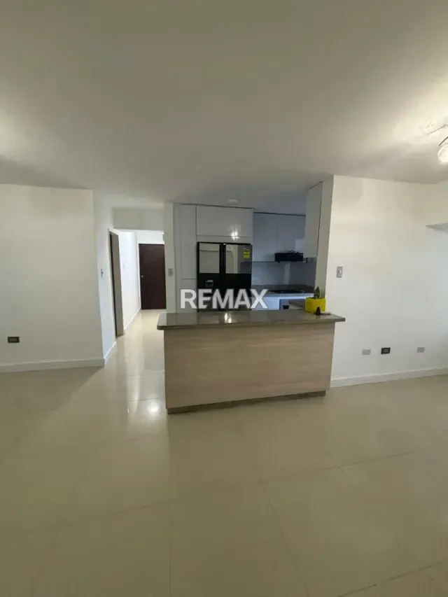 En Venta Apartamento Moderno en Residencias El Mirador - 5
