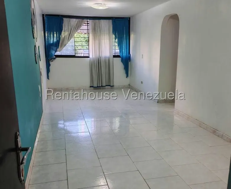 Apartamento (Planta Baja) en Venta en Terrazas del Este, Miranda - 3