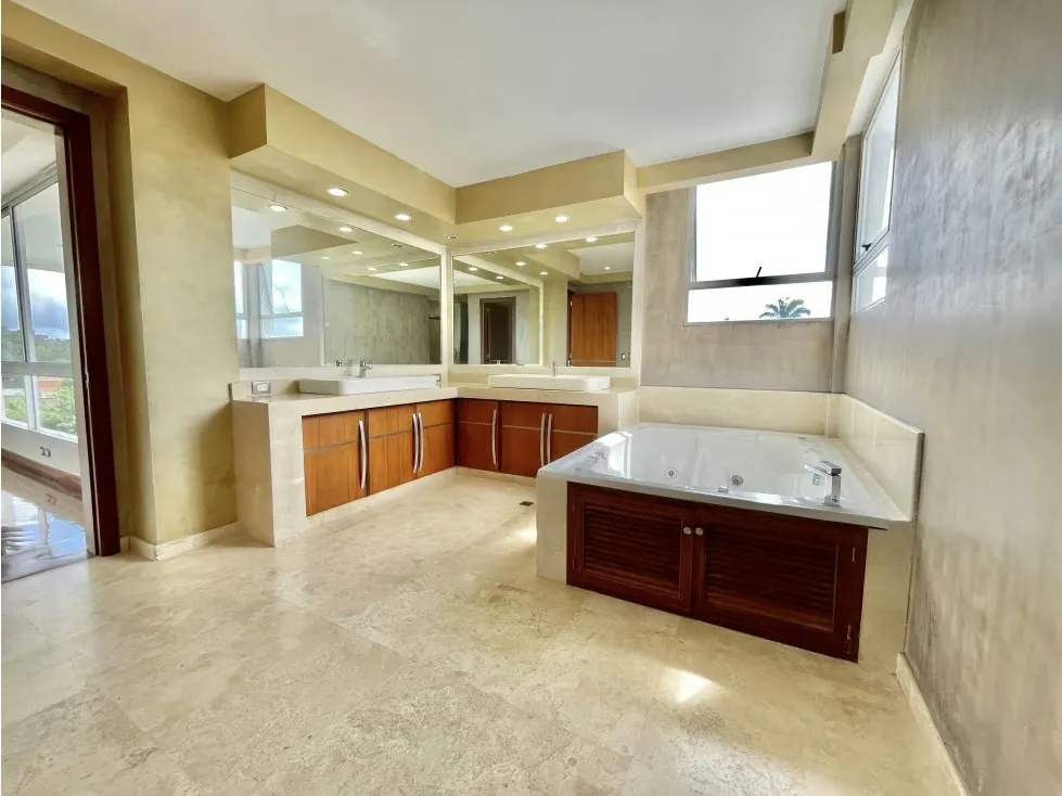 Se vende casa 3000m2 6h+3s/8.5b+2s/12p La Lagunita - 15