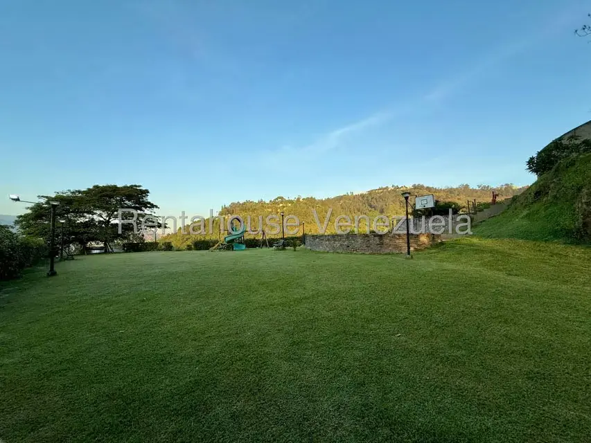Apartamento (Penthouse) en Venta en Los Samanes, Distrito Metropolitano - 36