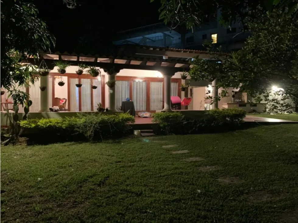 Casa en venta - Cerro Verde - 18