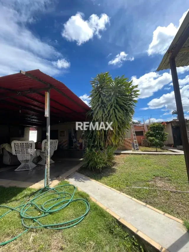 Casa en venta oeste Av Fuerzas Armadas02 - 6