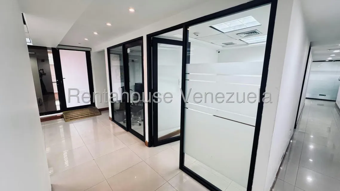 Oficina en Venta en El Rosal, Distrito Metropolitano - 21
