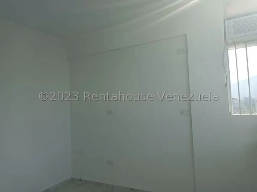 Consultorio Medico en Alquiler en Avenida Bolivar Norte, Carabobo - 15