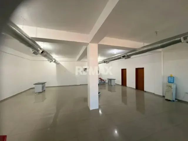 Local en Alquiler con Planta Electrica - 5