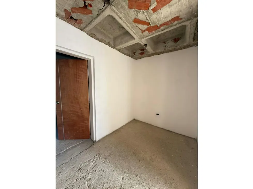 SE VENDE TOWN HOUSE TRIPLEX EN LA TAHONA - 4