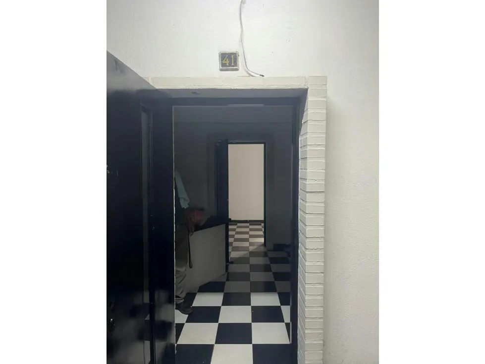 En Alquiler Local Comercial en Capitolio 107 mts2 - 11