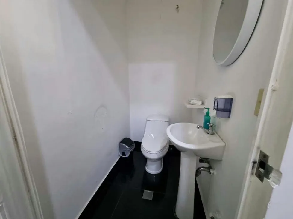 En venta terreno c/ galpones y estacion de gasolina 2500m2 Chacao 4367 - 10