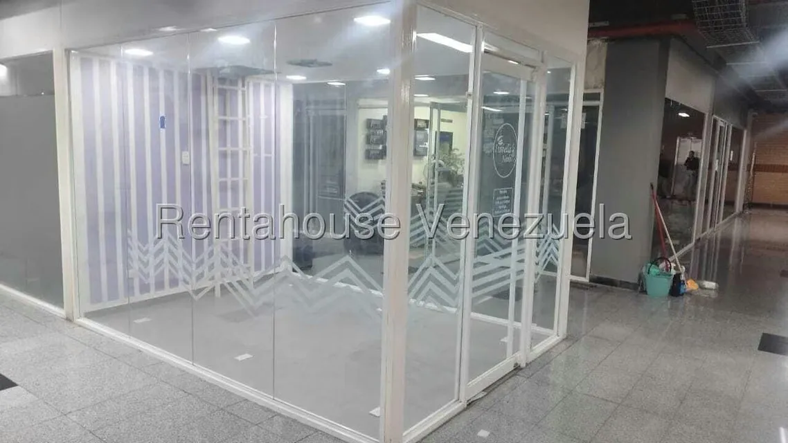 Local Comercial en Alquiler en Chacao, Distrito Metropolitano - 14