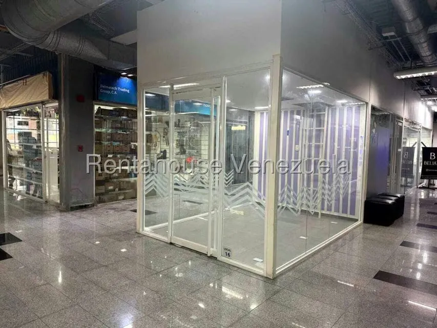 Local Comercial en Alquiler en Chacao, Distrito Metropolitano - 16
