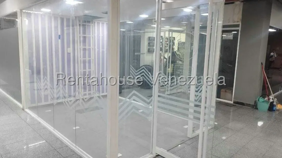 Local Comercial en Alquiler en Chacao, Distrito Metropolitano - 4