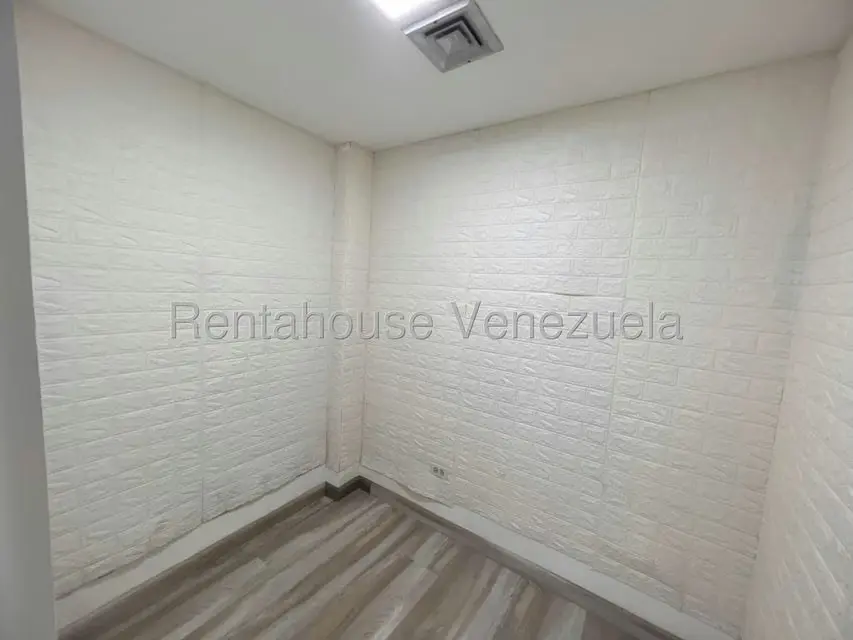 Local Comercial en Venta en La Castellana, Distrito Metropolitano - 11