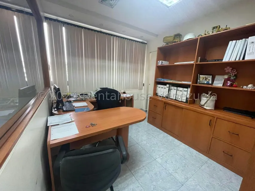 Local Comercial en Alquiler en Sabana Grande, Distrito Metropolitano - 13