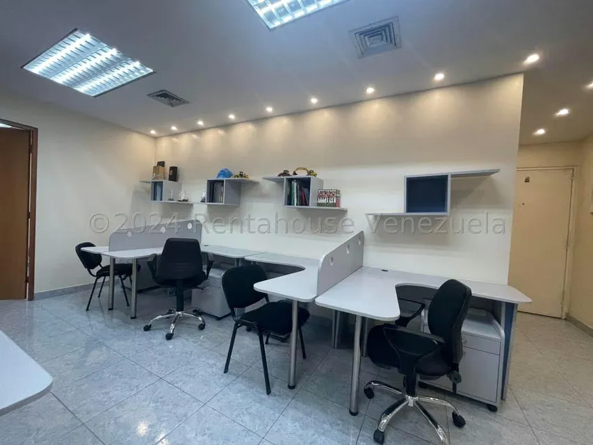 Local Comercial en Alquiler en Sabana Grande, Distrito Metropolitano - 10