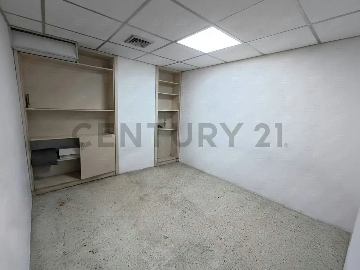 Alquiler de Oficina Av libertador Caracas - 8