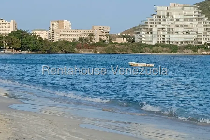 Apartamento (1 Nivel) en Alquiler en Bella Vista, Nueva Esparta - 11