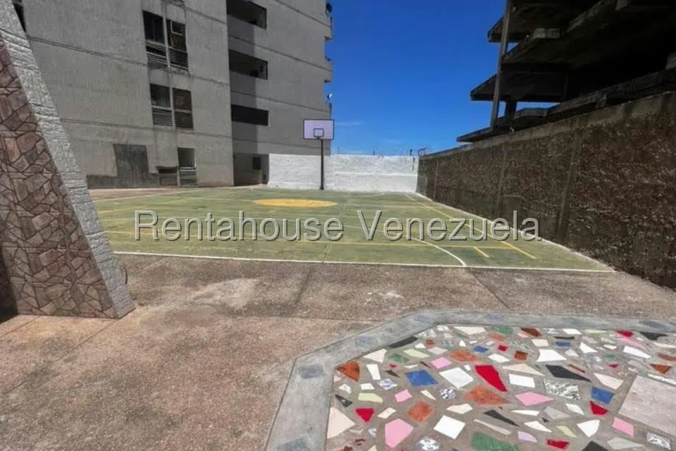 Apartamento (1 Nivel) en Alquiler en Bella Vista, Nueva Esparta - 10