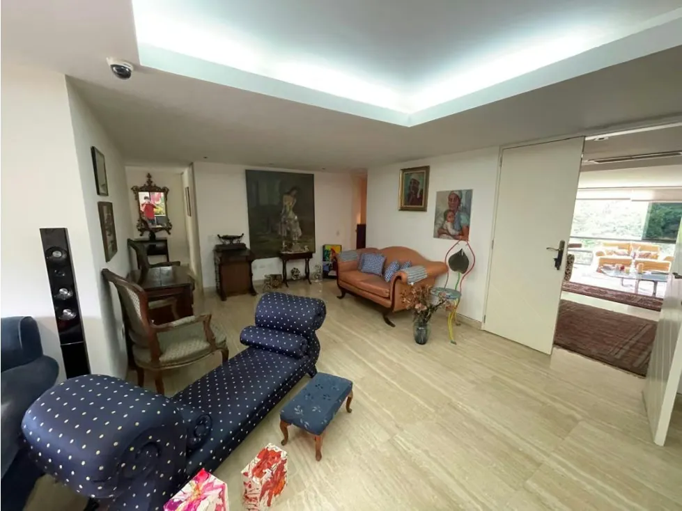 Vendo apartamento amoblado, 260 m2, Lomas de la Lagunita 5523 - 35
