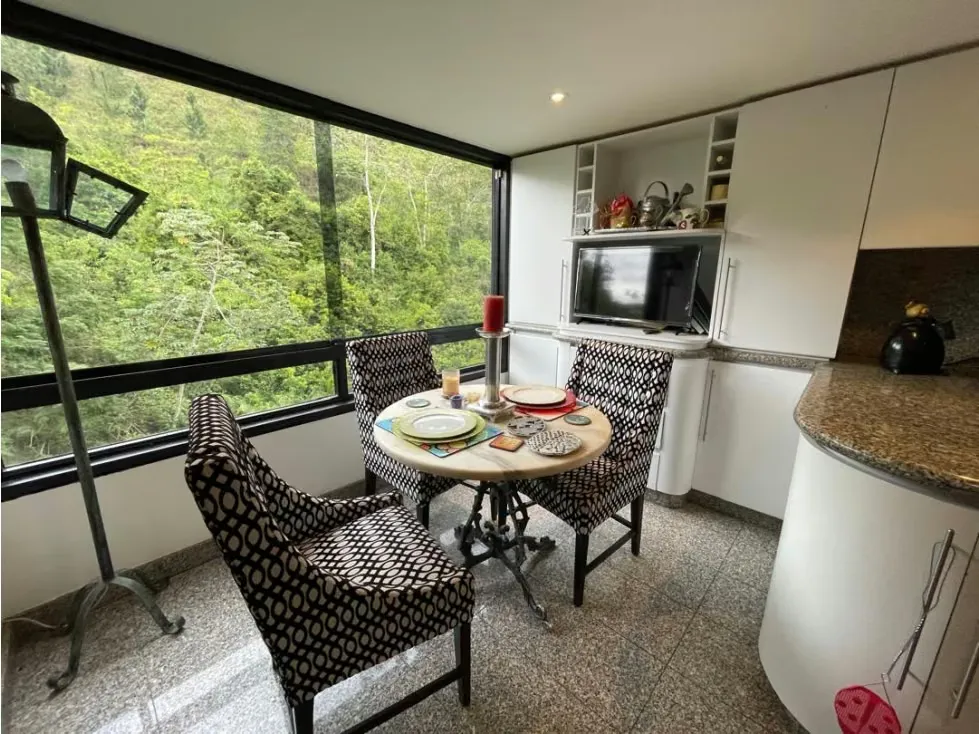 Vendo apartamento amoblado, 260 m2, Lomas de la Lagunita 5523 - 63