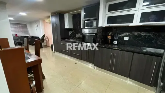 TOWNHOUSE EN CAMINOS DE LA LAGUNITA III