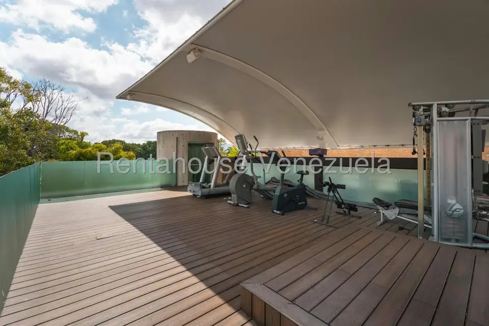 Casa (Multipes Niveles) en Venta en Los Chorros, Distrito Metropolitano - 21