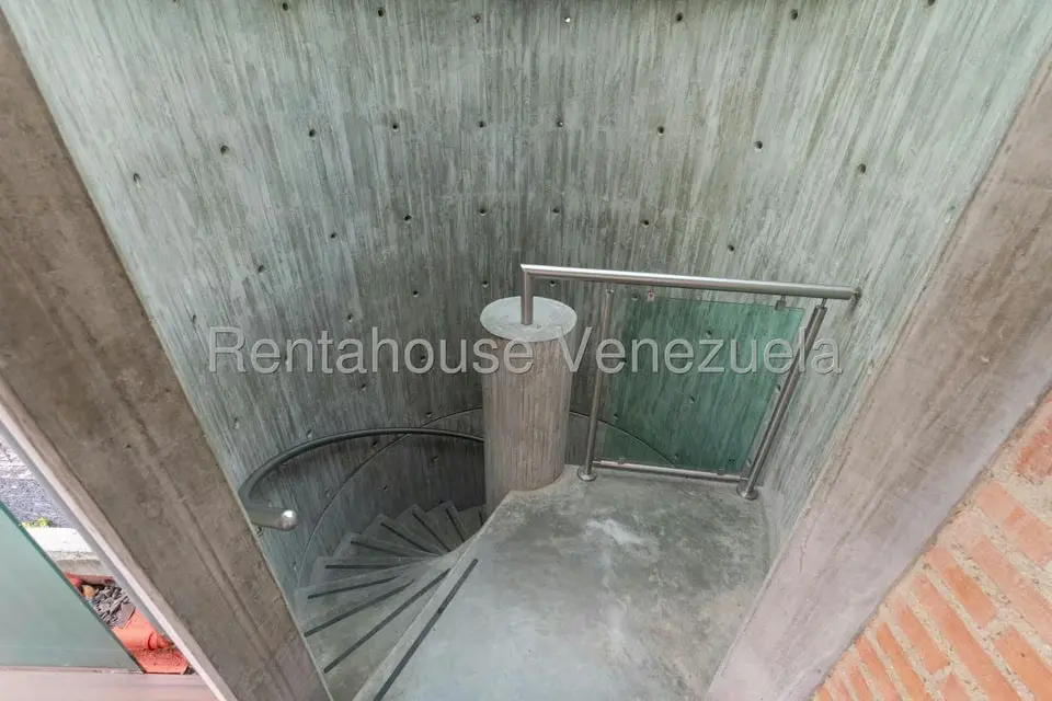 Casa (Multipes Niveles) en Venta en Los Chorros, Distrito Metropolitano - 23