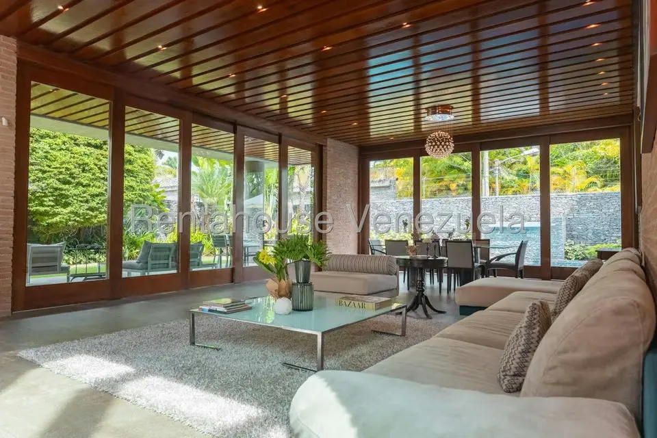 Casa (Multipes Niveles) en Venta en Los Chorros, Distrito Metropolitano - 26