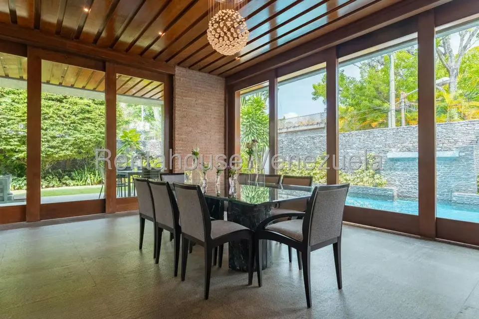 Casa (Multipes Niveles) en Venta en Los Chorros, Distrito Metropolitano - 31