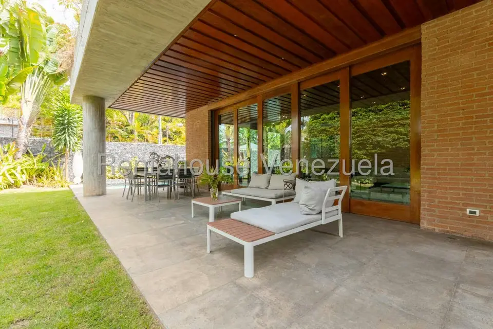 Casa (Multipes Niveles) en Venta en Los Chorros, Distrito Metropolitano - 33