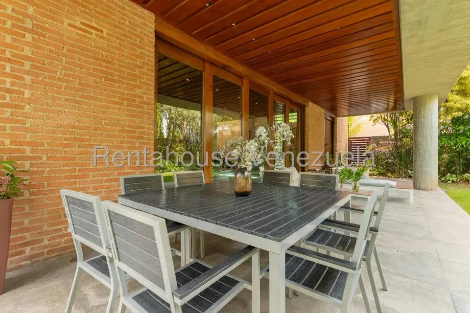 Casa (Multipes Niveles) en Venta en Los Chorros, Distrito Metropolitano - 35