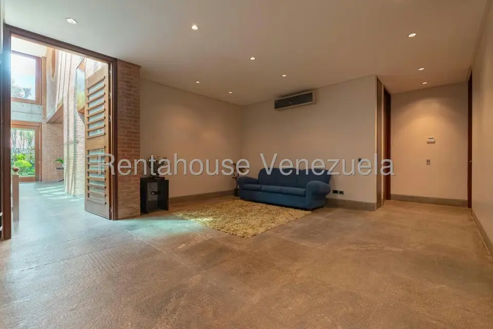 Casa (Multipes Niveles) en Venta en Los Chorros, Distrito Metropolitano - 45
