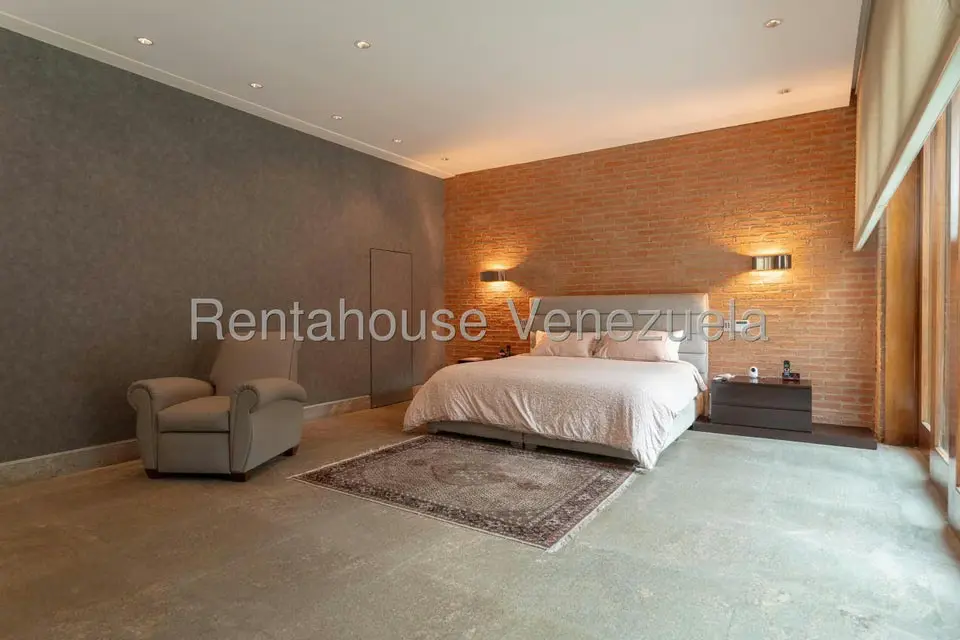 Casa (Multipes Niveles) en Venta en Los Chorros, Distrito Metropolitano - 47