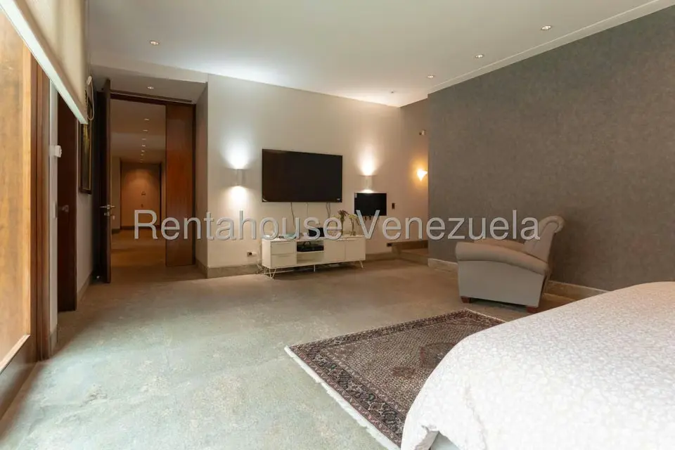 Casa (Multipes Niveles) en Venta en Los Chorros, Distrito Metropolitano - 48