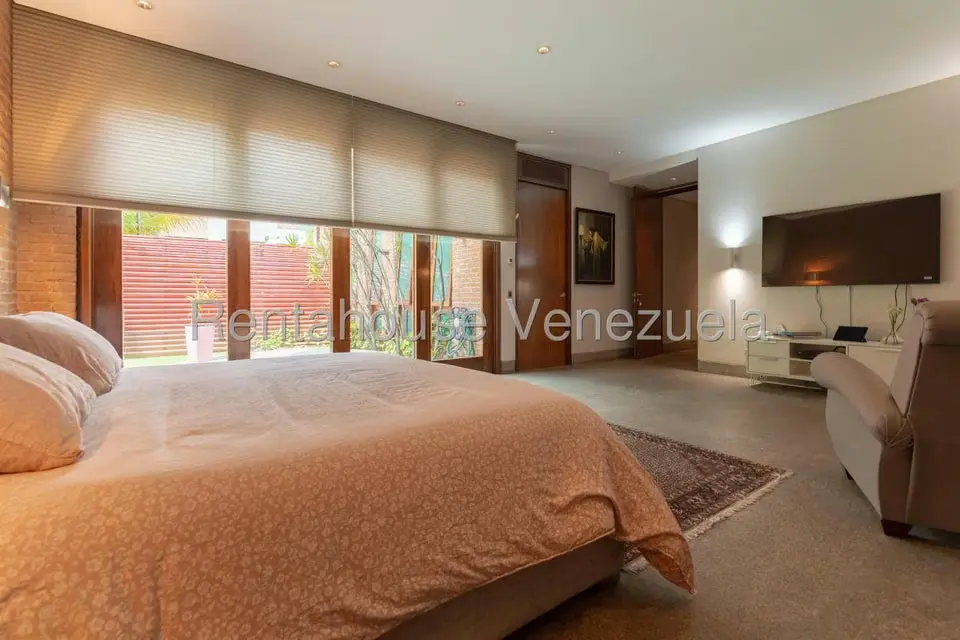 Casa (Multipes Niveles) en Venta en Los Chorros, Distrito Metropolitano - 49