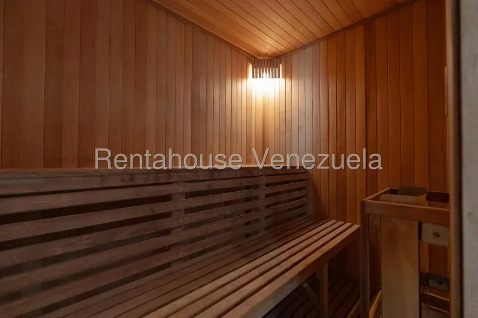 Casa (Multipes Niveles) en Venta en Los Chorros, Distrito Metropolitano - 57