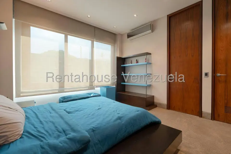 Casa (Multipes Niveles) en Venta en Los Chorros, Distrito Metropolitano - 63