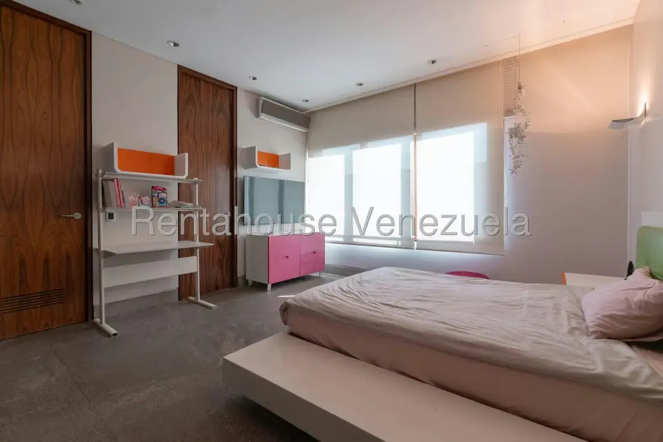 Casa (Multipes Niveles) en Venta en Los Chorros, Distrito Metropolitano - 68