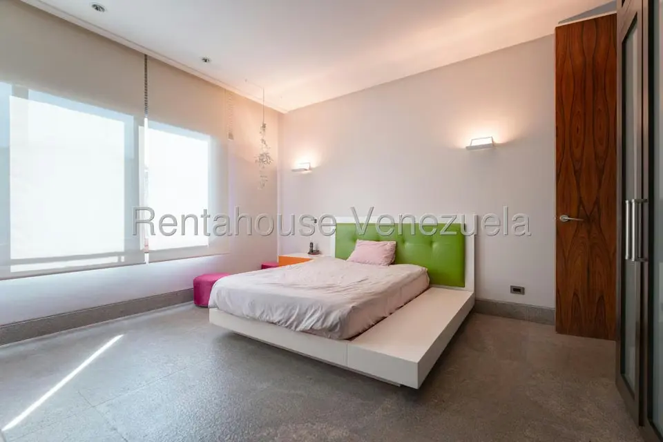 Casa (Multipes Niveles) en Venta en Los Chorros, Distrito Metropolitano - 69