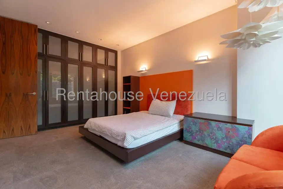 Casa (Multipes Niveles) en Venta en Los Chorros, Distrito Metropolitano - 71