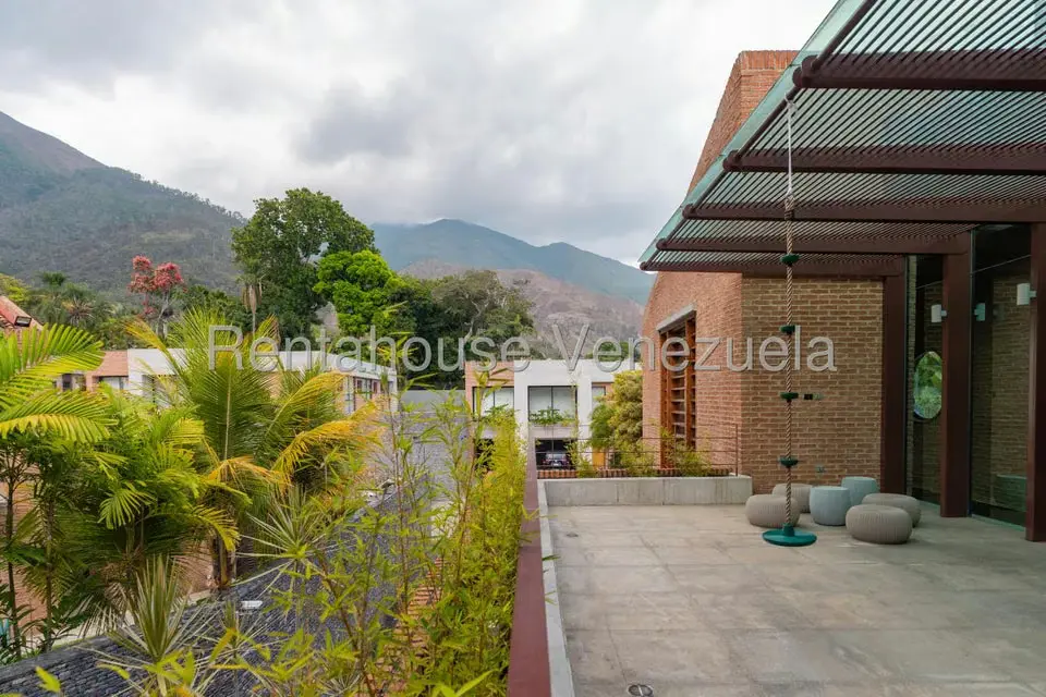 Casa (Multipes Niveles) en Venta en Los Chorros, Distrito Metropolitano - 77