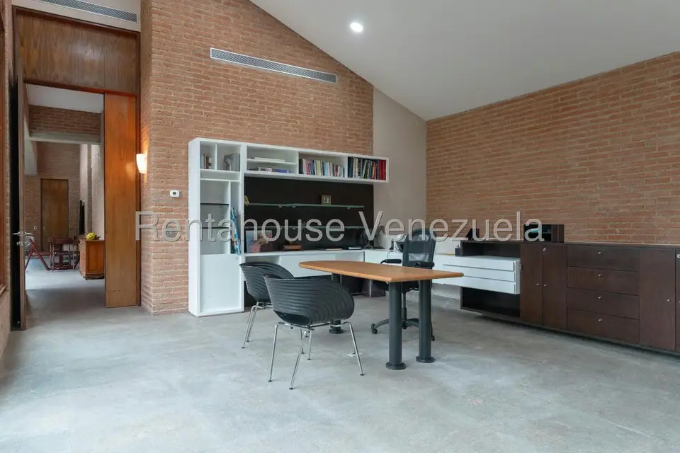 Casa (Multipes Niveles) en Venta en Los Chorros, Distrito Metropolitano - 81