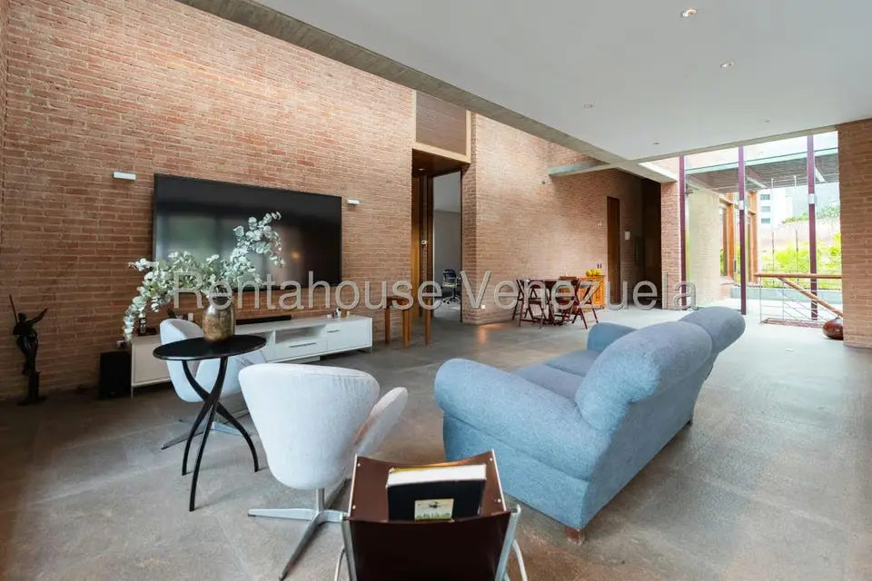 Casa (Multipes Niveles) en Venta en Los Chorros, Distrito Metropolitano - 84