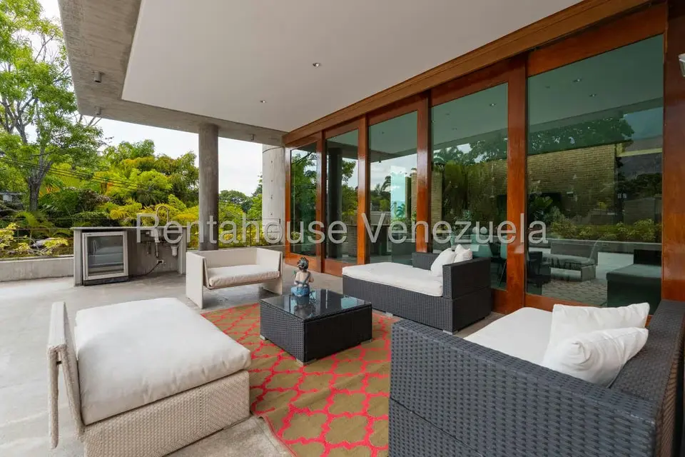 Casa (Multipes Niveles) en Venta en Los Chorros, Distrito Metropolitano - 97