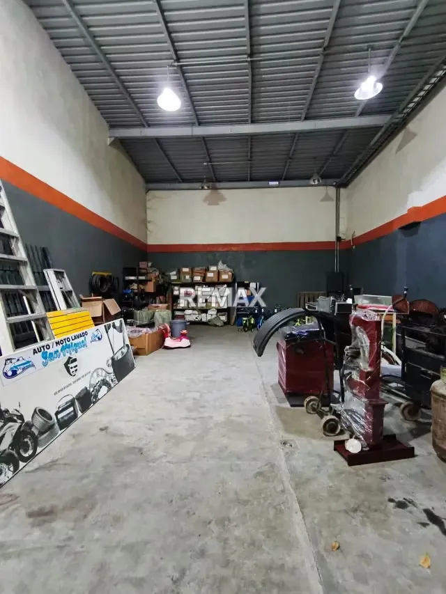 Se vende centro comercial ubicado en Cagua eatado Aragua - 8