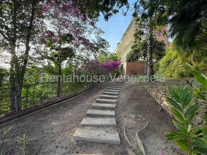 Apartamento (1 Nivel) en Venta en Lomas de La Lagunita, Distrito Metropolitano - 23